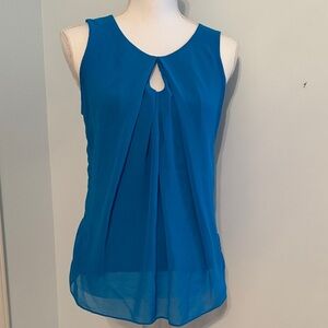 Sleeveless Blue keyhole Women's Top